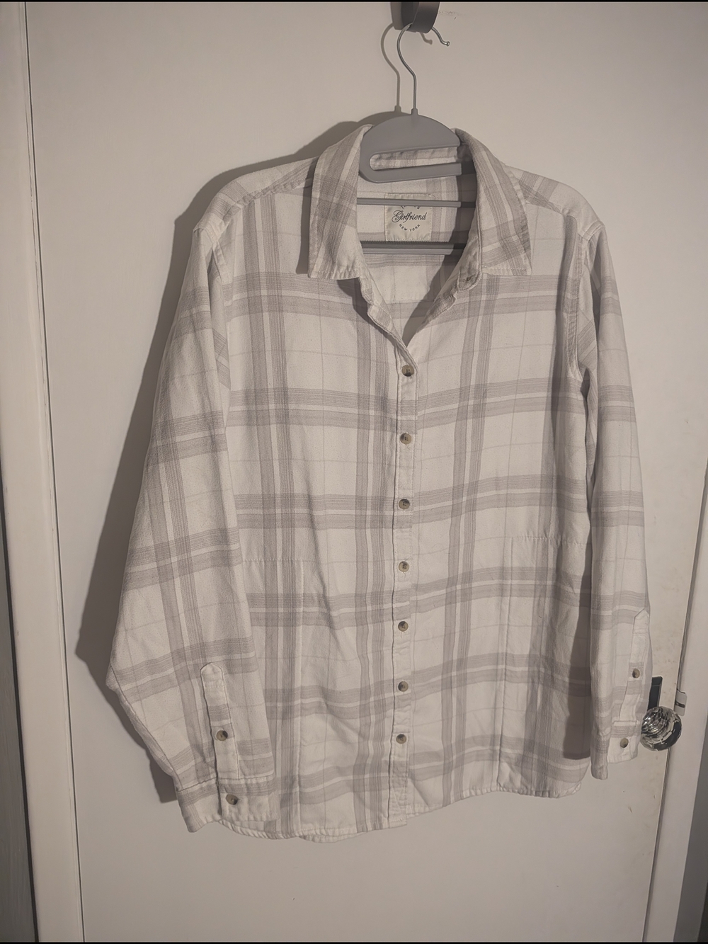JACHS Girlfriend White and Light Gray Plaid Button-Down Shirt